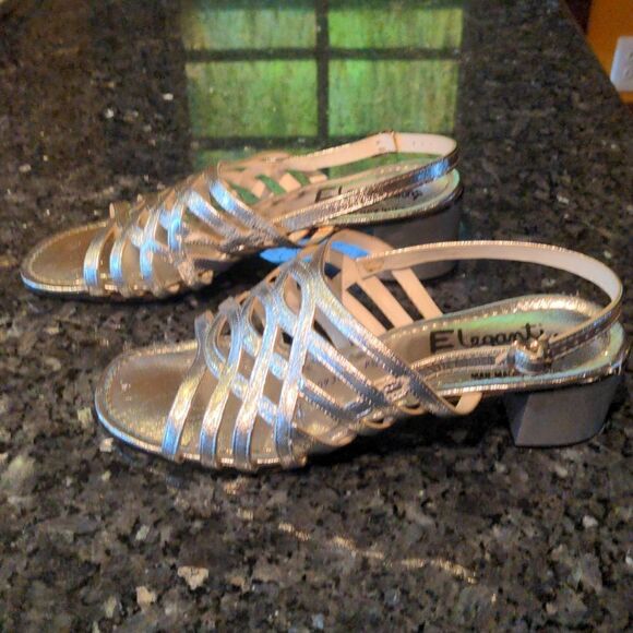 VTG Elegant Creations Silver Sandals Size 8.5 - Picture 3 of 12